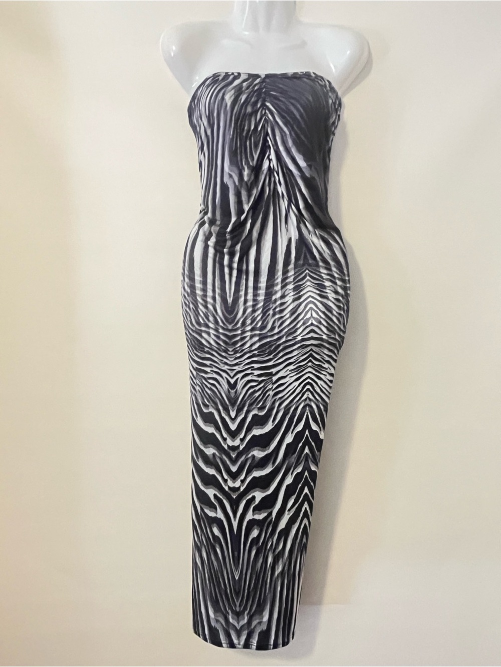PLT Women’s Strapless Black & White abstract Print Dress Size 16